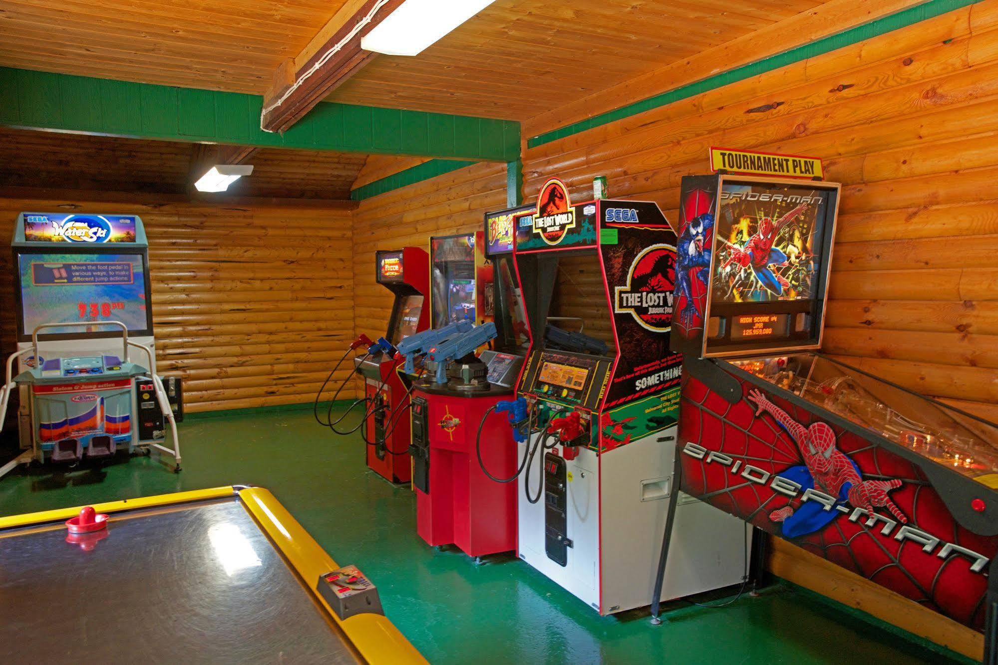 Plainville Arrowhead Resort Campground מראה חיצוני תמונה